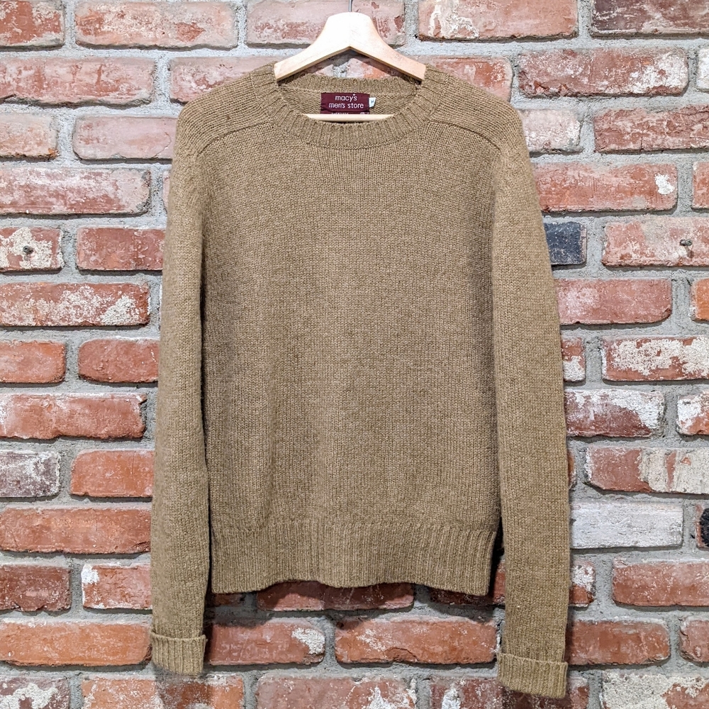 Vintage Macy's Men's 100% wool sweater